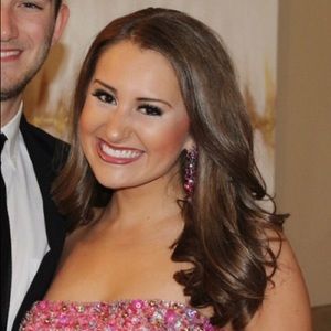 Meet your Posher, Rebecca